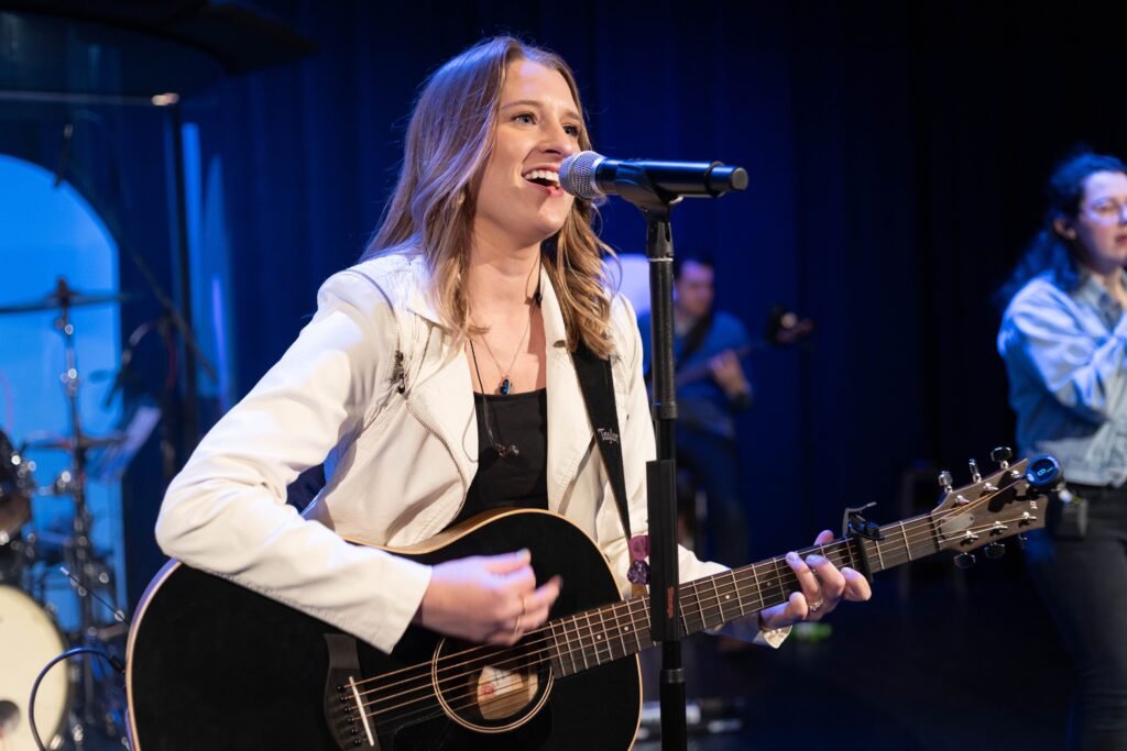 Erica Violet leading worship